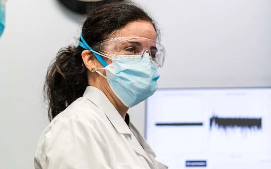 Μεγάλη διάκριση για Ελληνίδα επιστήμονα: Επικεφαλής της πρώτης επέμβασης με χρήση υπερήχων σε ασθενή με Αλτσχάιμερ