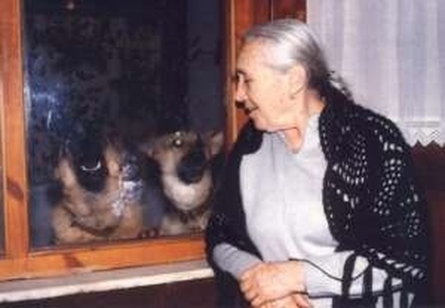 Φρόσω Κοκκόλα: Ο ευτυχισμένος γάμος με τον Λαυρέντη Διανέλλο, σχέση με την Κοτοπούλη, η ζωή στο ορφανοτροφείο και το μοναχικό τέλος