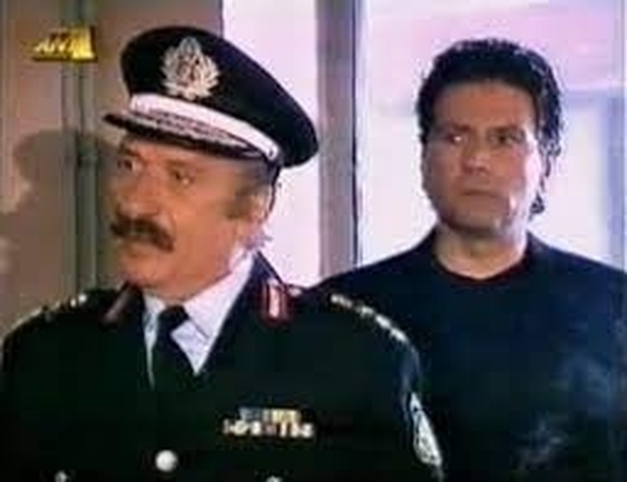 Βασίλης Κολοβός: Ο παππούς του σήριαλ “Ποιος Παπαδόπουλος”, οι πολιτικές απόψεις, τα φτωχικά παιδικά χρόνια και η αγάπη για τη συγγραφή