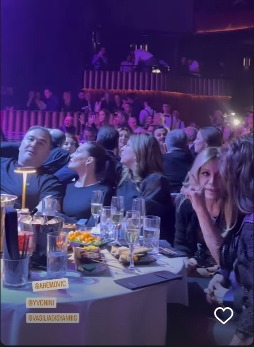 Κυρίες με Κ κεφαλαίο: Όλοι αποθέωσαν την 70χρονη Μαριάννα Λάτση & την 68χρονη Γιάννα Αγγελοπούλου στα μπουζούκια