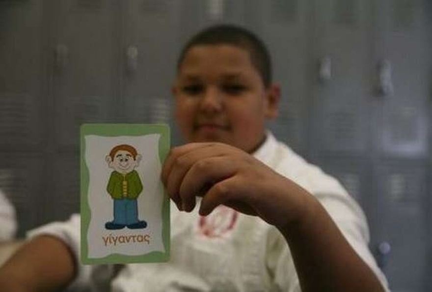 Η Ελλάδα είναι περήφανη για την δασκάλα της: Η Πανωραία Παναγιωσούλη καθιέρωσε τα Ελληνικά ως μοναδική ξένη γλώσσα στο Χάρλεμ της Νέας Υόρκης