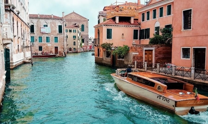 10 όμορφες μικρές πόλεις στην Ιταλία που δεν έχετε σκεφτεί ποτέ να επισκεφτείτε