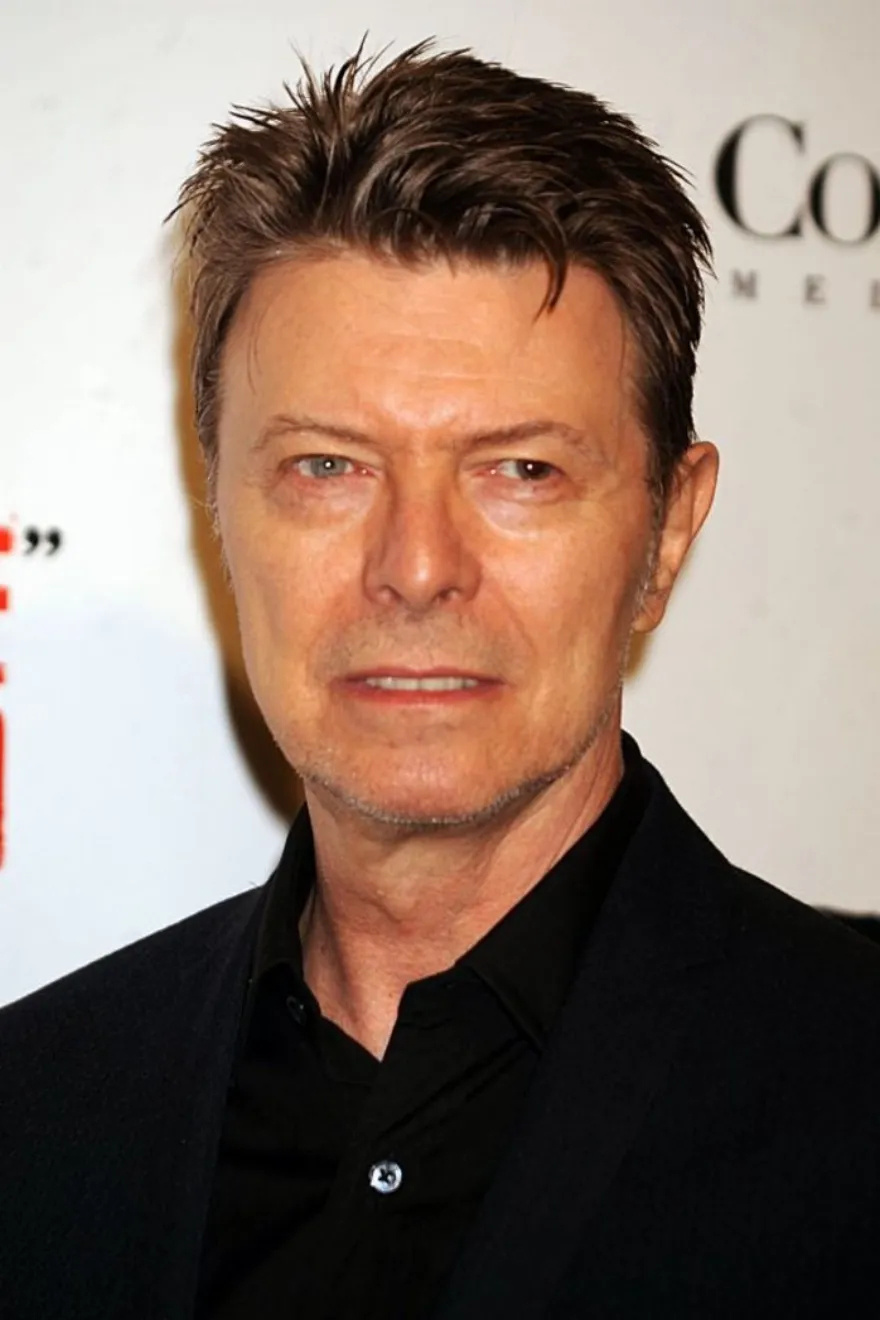 Απίστευτη σύμπτωση: Τι κοινό έχουν ο Ντέιβιντ Μπάουι και το σκυλί του;