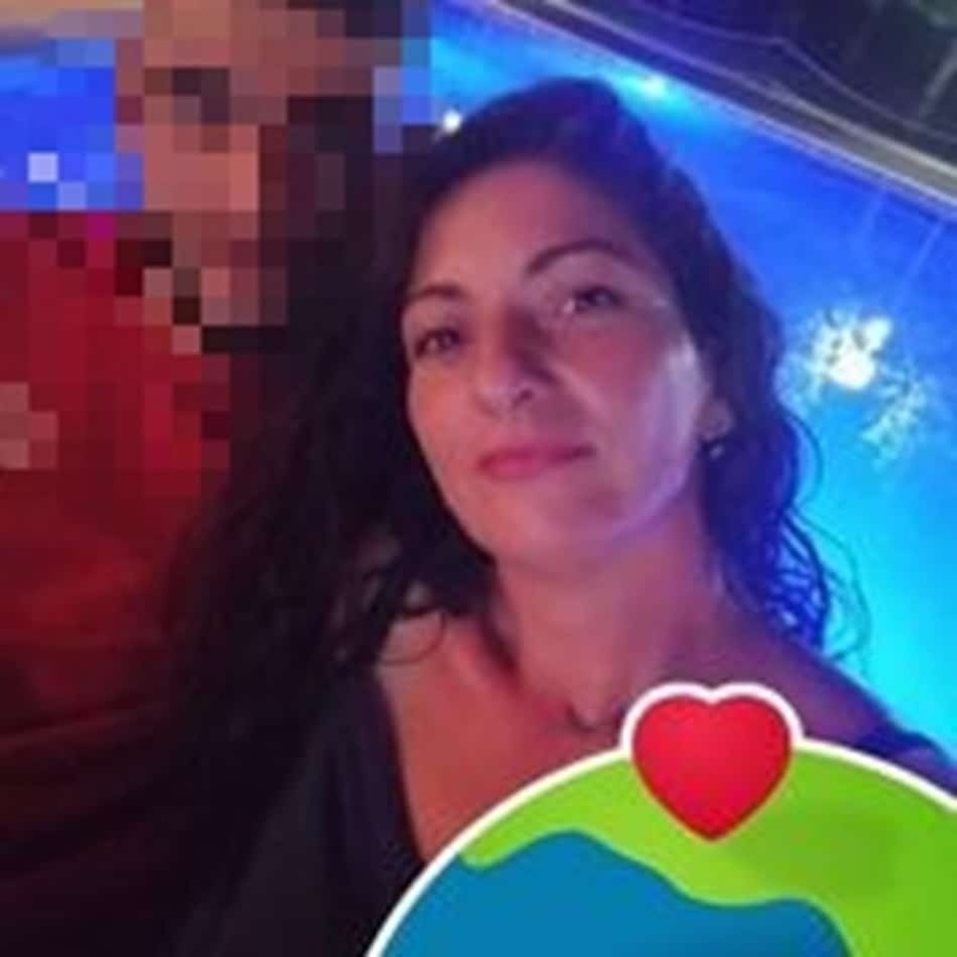 Auτή είναι η 43χρονη Δώρα που σκóτωσε σήμερα ο πρώην σύντροφος της στο Αγρίνιο