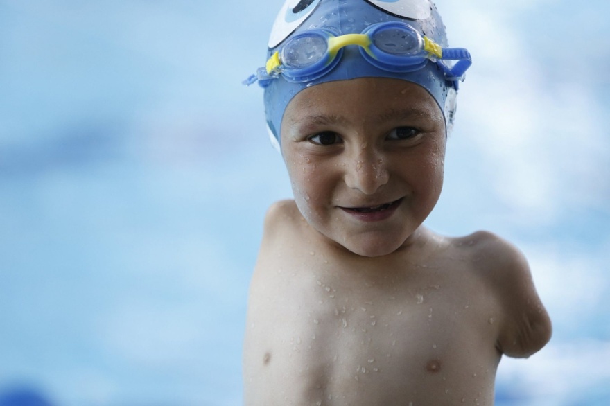 Χωρίς χέρια, με μεγάλη καρδιά, όταν η δύναμη της θέλησης ξεπερνάει κάθε δυσκολία