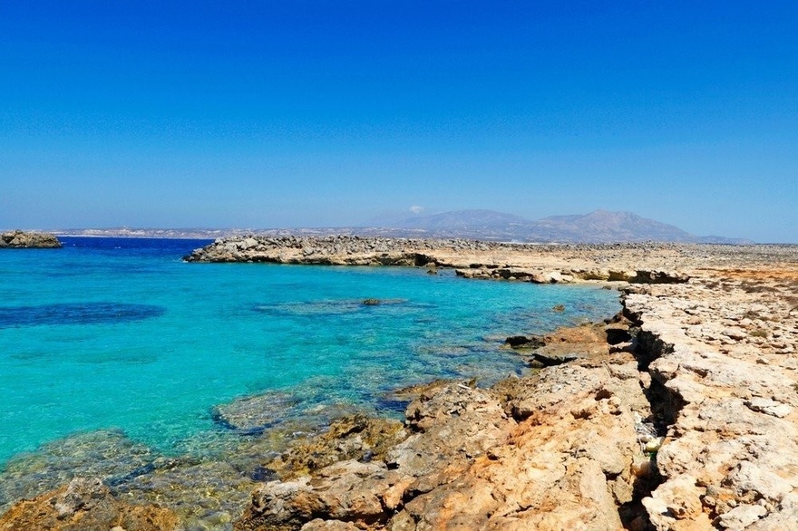 6 ειδυλλιακές παραλίες στα Δωδεκάνησα που πρέπει να επισκεφτείτε