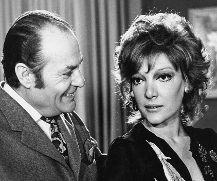 Μάρω Κοντού: Η «ψηλή» του σινεμά, ο πολυτελής γάμος με τον Ντίντη, το νυφικό Dior και η απιστία με τη Βουγιουκλάκη