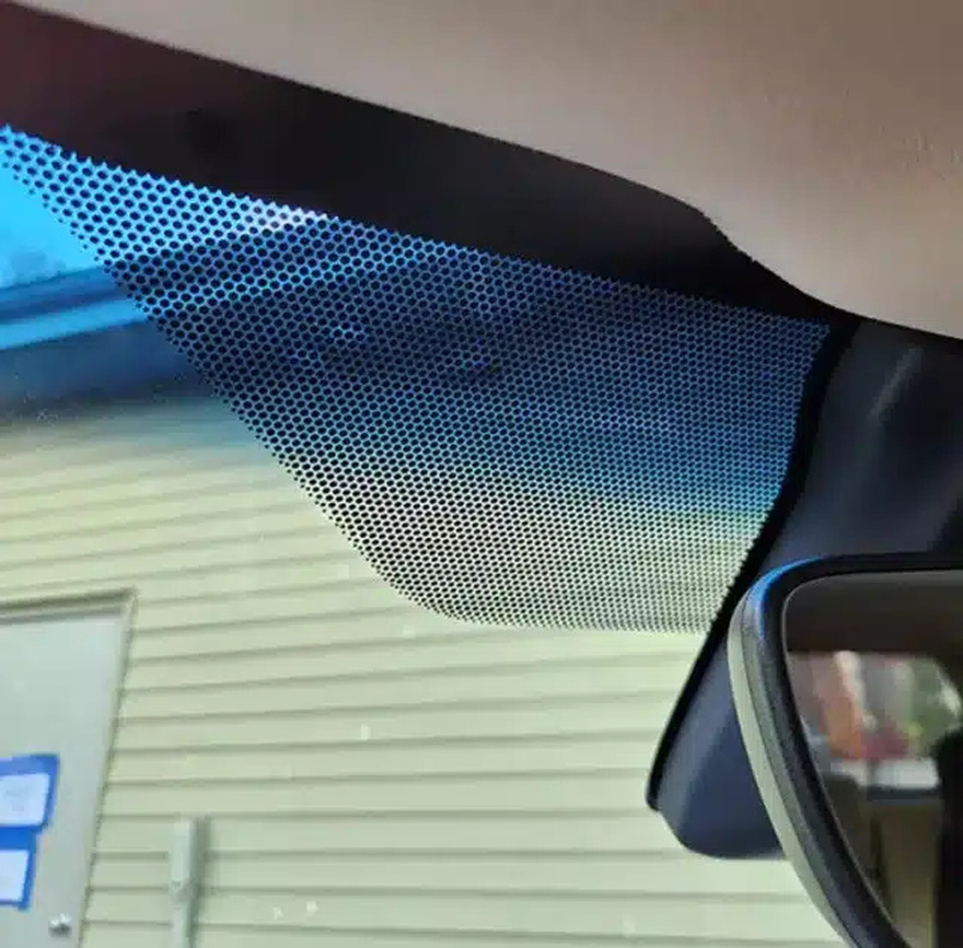 Γιατί υπάρχουν οι τελείες γύρω από το παρμπρίζ