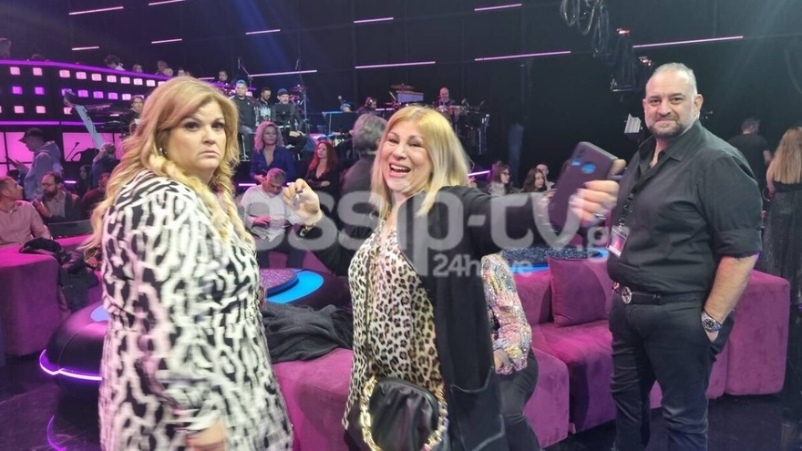 Σαν δυο σταγόνες νερό: Εντυπωσίασε με την ομορφιά της η άγνωστη αδερφή της Καίτης Γαρμπή Λιάνα