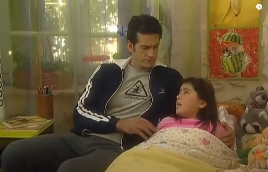 Με άσπρα μαλλιά & μούσια: Άλλος άνθρωπος 18 χρόνια μετά ο γόης Αστέρης Νεγρεπόντης του “Καφέ της Χαράς”