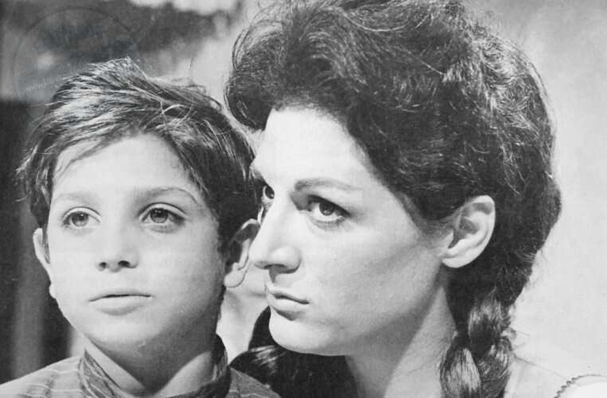 Βασίλης Καΐλας: Ο λουστράκος του κινηματογράφου, το φτωχόπαιδο που έκανε 117 ταινίες και η κατάσταση της υγείας του σήμερα