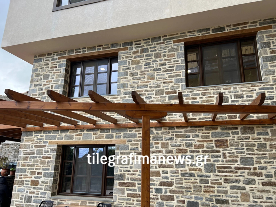 Άνοιξε ξενοδοχείο με σουπερμάρκετ στο Άγιο Όρος – Πόσο κοστίζει η βραδιά, παρέχει μασάζ