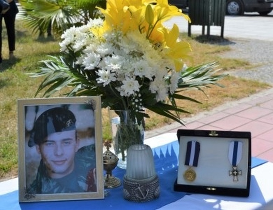 Του ανδρειωμένου ο θάνατος, θάνατος δεν λογιέται: Τιμήθηκε η μνήμη του στρατιώτη Ραχούτη, που θυσιάστηκε για να σώσει ένα μωρό