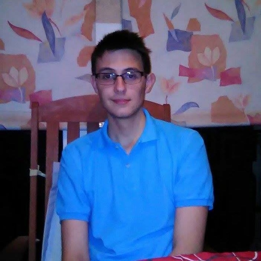 Στάθη μας συγκίνησες: Μαθητής έβγαλε 19.540 μόρια και αφιέρωσε την επιτυχία του στον πατέρα του που δεν ζει