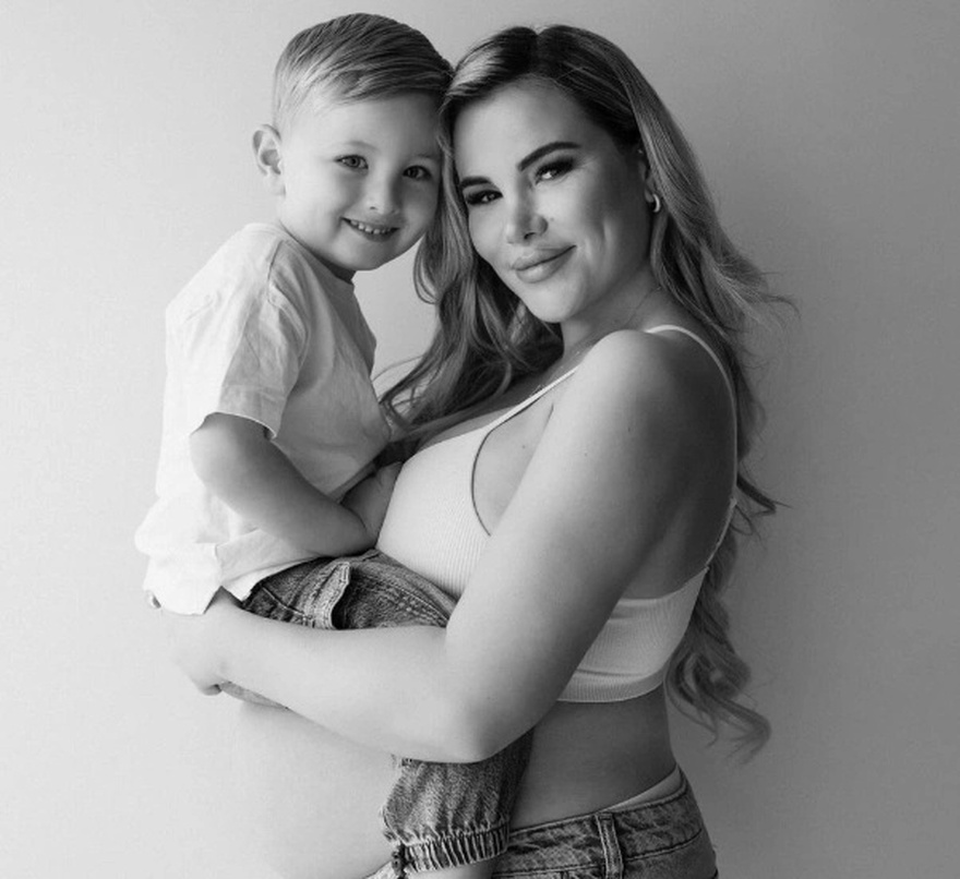 Πλέει σε πελάγη ευτυχίας η Γεωργία Κουσουλού: Γέννησε ένα υγιέστατο κοριτσάκι – Το όνομα του μωρού