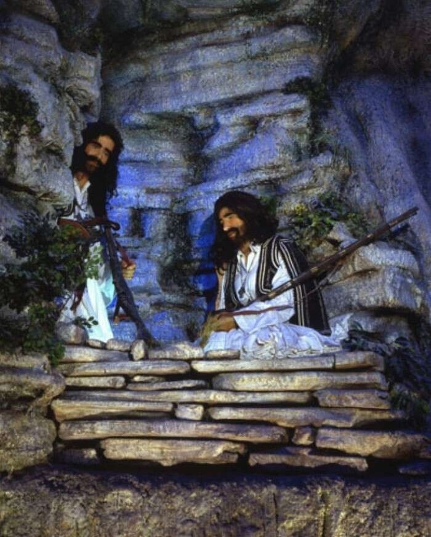 Παύλος Βρέλλης: Ο γλύπτης που δημιούργησε Μουσείο στα Γιάννενα που φιλοξενεί ήρωες του ’21 και ‘ζωντάνεψε΄ την ιστορία του έθνους σε κερί