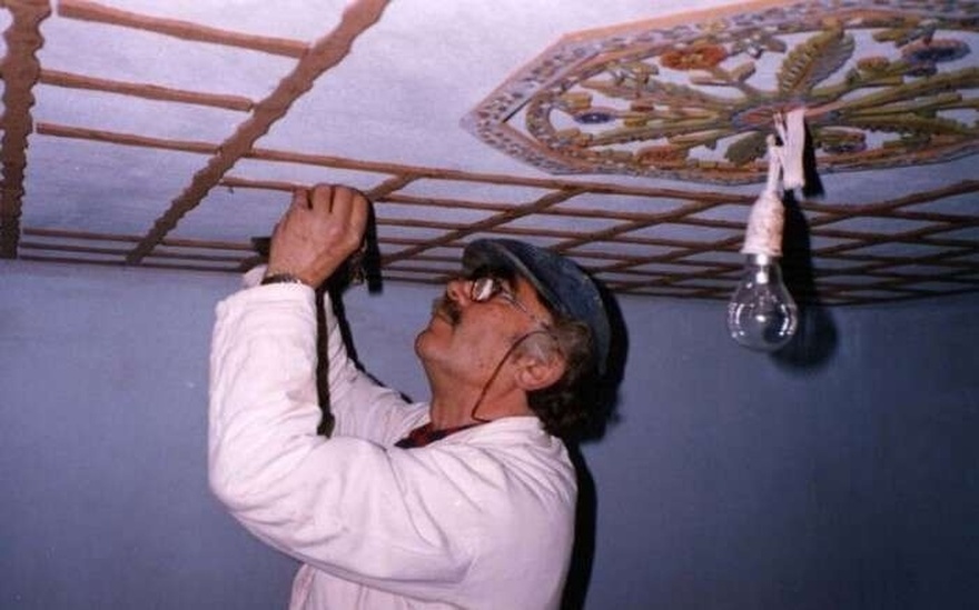 Παύλος Βρέλλης: Ο γλύπτης που δημιούργησε Μουσείο στα Γιάννενα που φιλοξενεί ήρωες του ’21 και ‘ζωντάνεψε΄ την ιστορία του έθνους σε κερί