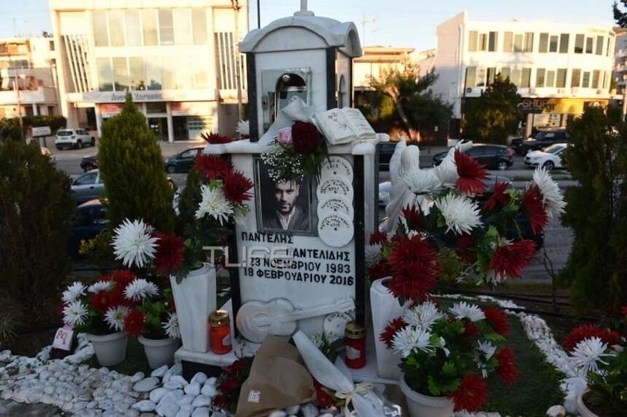 6 χρόνια μετά το θάνατο του Παντελή Παντελίδη: Φωτογραφίες που συγκινούν από το σημείο που έχασε τη ζωή του
