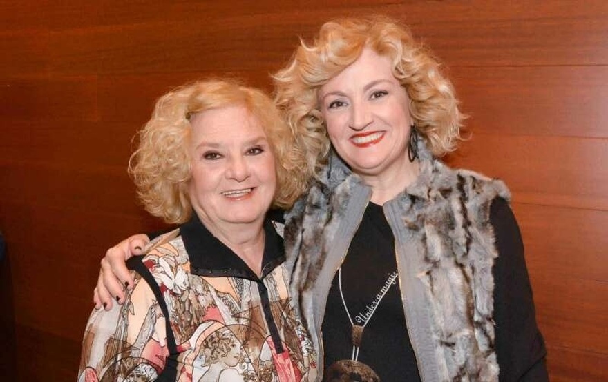 Πηνελόπη Πιτσούλη: Η Μπούρνοβα στους “Στάβλους της Εριέττας Ζαΐμη”, η μοιραία γνωριμία με τον σύζυγό της και οι δηλώσεις της για τα ριάλιτι