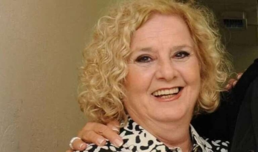 Πηνελόπη Πιτσούλη: Η Μπούρνοβα στους “Στάβλους της Εριέττας Ζαΐμη”, η μοιραία γνωριμία με τον σύζυγό της και οι δηλώσεις της για τα ριάλιτι