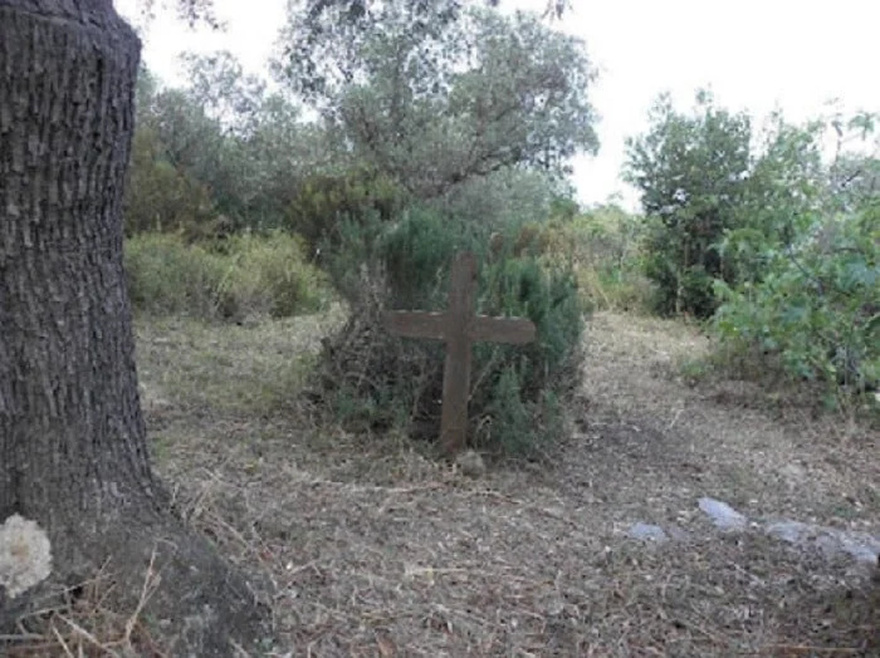 Το αγıασμένο κελί του Αγίου Παϊσίου στον Τίμιο Σταυρό