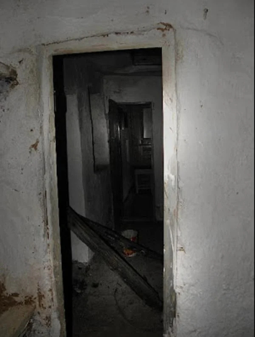 Το αγıασμένο κελί του Αγίου Παϊσίου στον Τίμιο Σταυρό