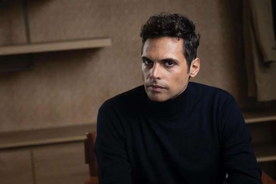 Γιώργος Παπαγεωργίου: Η μητέρα του Φιλαρέτη Κομνηνού, ο γάμος με τη Δανάη Μιχαλάκη και η σκηνοθεσία