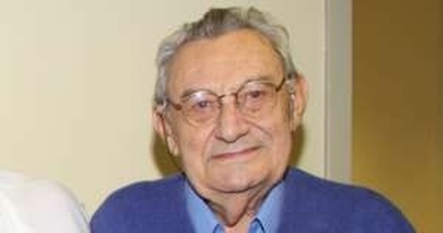 Γιώργος Μοσχίδης: Oι τιμητικές διακρίσεις που κέρδισε, η καριέρα από τα 15 και η πολιτική κηδεία που ήθελε