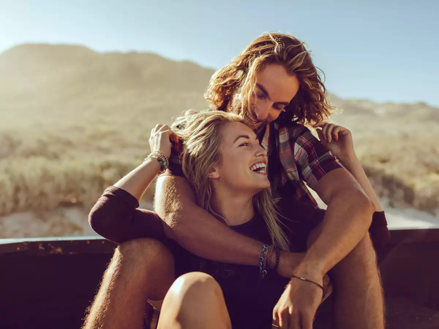 Τα ξαναβρήκα με την πρώην γυναίκα μου αλλά είναι έγκυος από άλλον. Τι να κάνω;