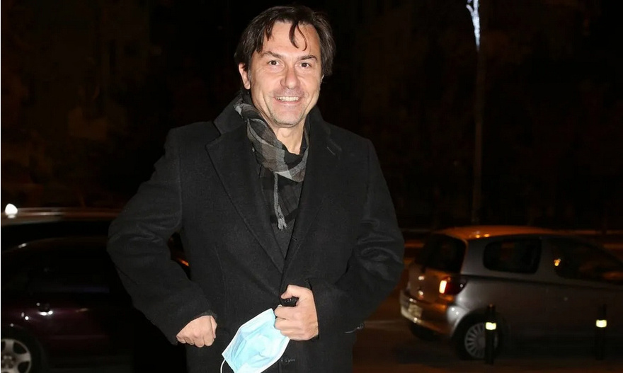 Δημήτρης Αλεξανδρής: Η συμμετοχή του στο “Λόγω Τιμής” που τον καθιέρωσε, η γυναίκα της ζωής του, τα βραβεία και ο “κακός” του Σασμού