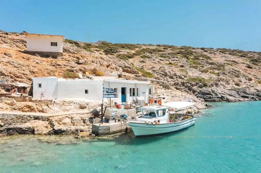 Έτοιμος ο γαιδαράκος που θα κάνει συντροφιά στην κυρά Ρηνιώ στην Κίναρο