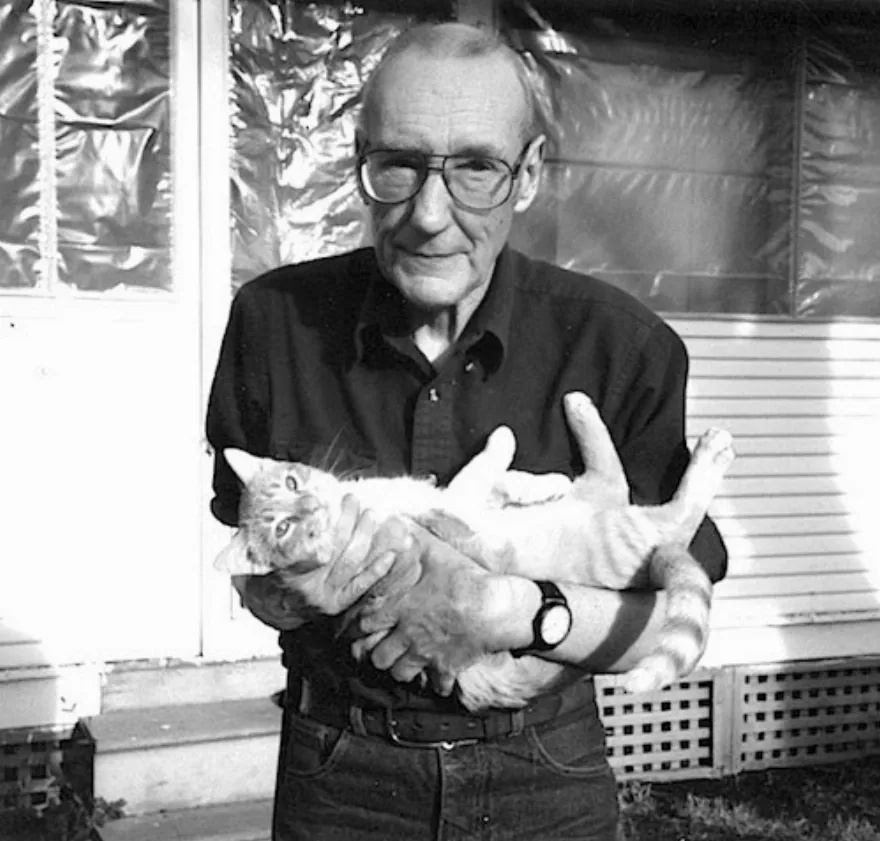 Διανοούμενοι και συγγραφείς που είχαν τρέλα με τις γάτες και υποκλίθηκαν στο μεγαλείο τους