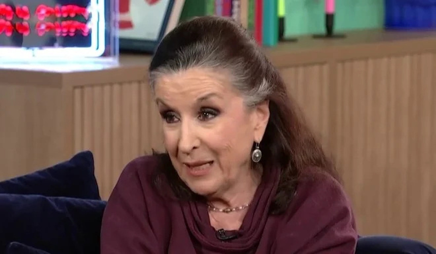 Νένα Μεντή: «Έχω πάει με άλλον άνθρωπο, το ξέρει ο άντρας μου»