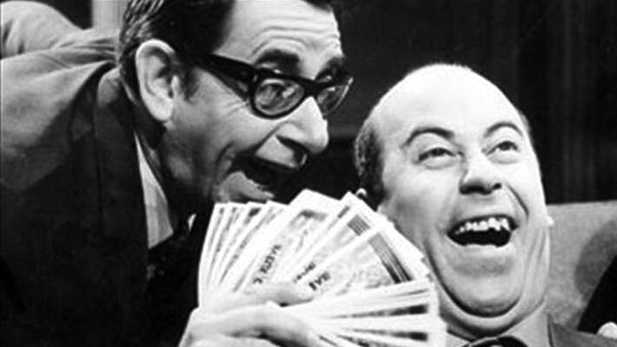 Δημήτρης Μηλιάδης: Η αδυναμία στις γυναίκες, οι 3 γάμοι, το “βάπτισμα” από τις αδελφές Καλουτά και ο τραγικός θάνατος από ατύχημα