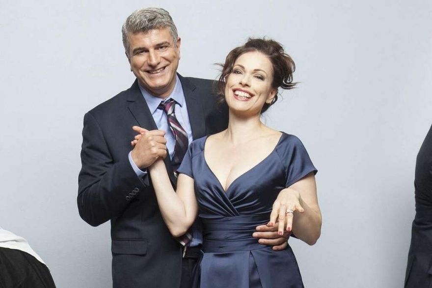 «Δεν ήμασταν πλούσιοι, μεγάλωσα δύσκολα»: Η Δάφνη Λαμπρόγιαννη μιλά 1η φορά για την καταγωγή & τους γονείς της