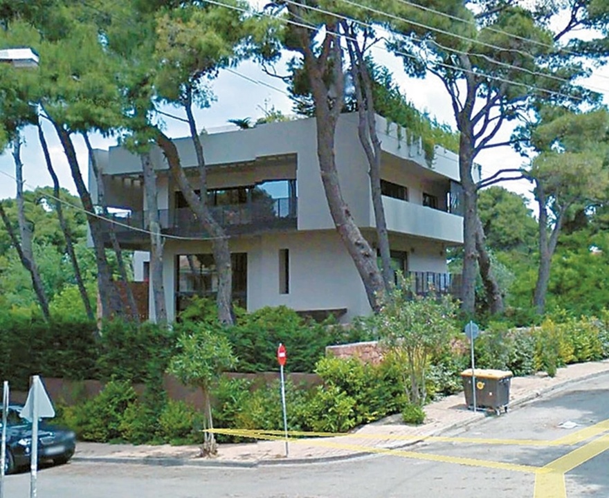 Θυμίζει παραμυθένιο παλάτι: Η υπερπολυτελής μεζονέτα του Νικόλαου και της Τατιάνας Μπλάτζνικ στα Βόρεια Προάστια