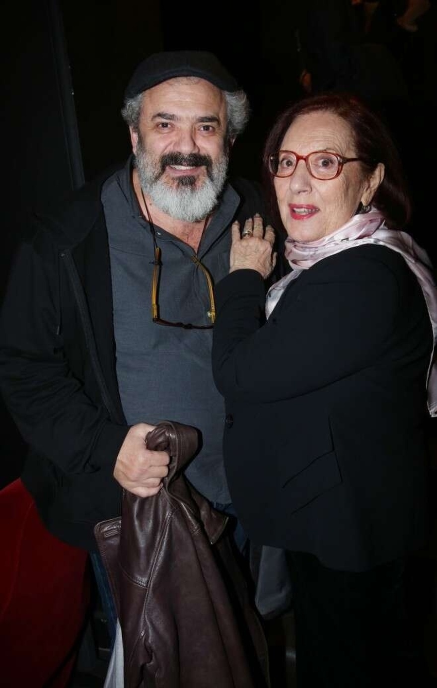 Αντιγόνη Γλυκοφρύδη: Η “Βασιλικούλα” από την “Πολυκατοικία”, η γνωριμία με τον σύζυγό της στα 8 και η μεγάλη δυσαρέσκεια