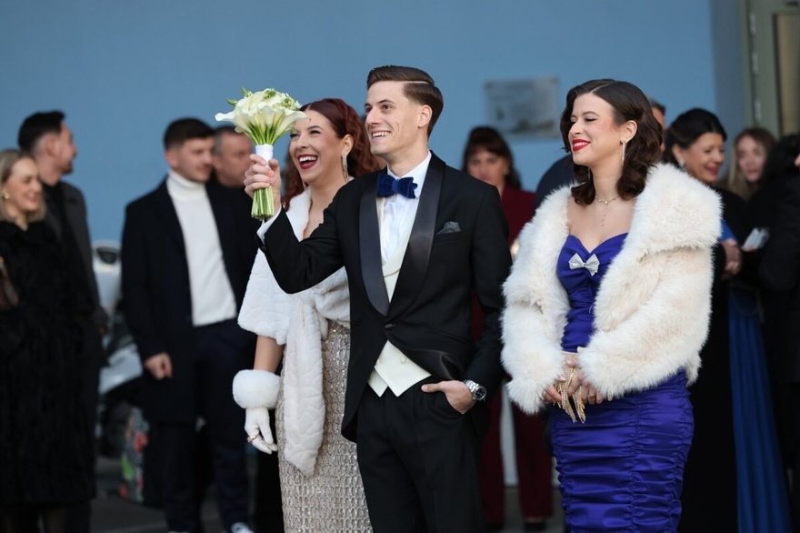 Γνωστός ποδοσφαιριστής παντρεύτηκε την αγαπημένη του και δεν το πήρε κανείς είδηση – Η λεπτομέρεια στο νυφικό που λίγοι πρόσεξαν