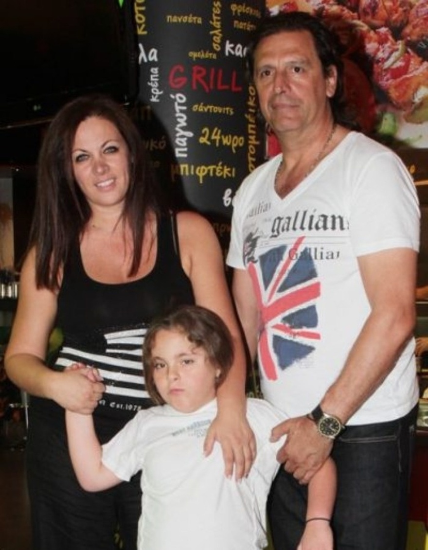 Αξιοθαύμαστοι επώνυμοι Έλληνες γονείς που μεγαλώνουν παιδιά με ειδικές ανάγκες