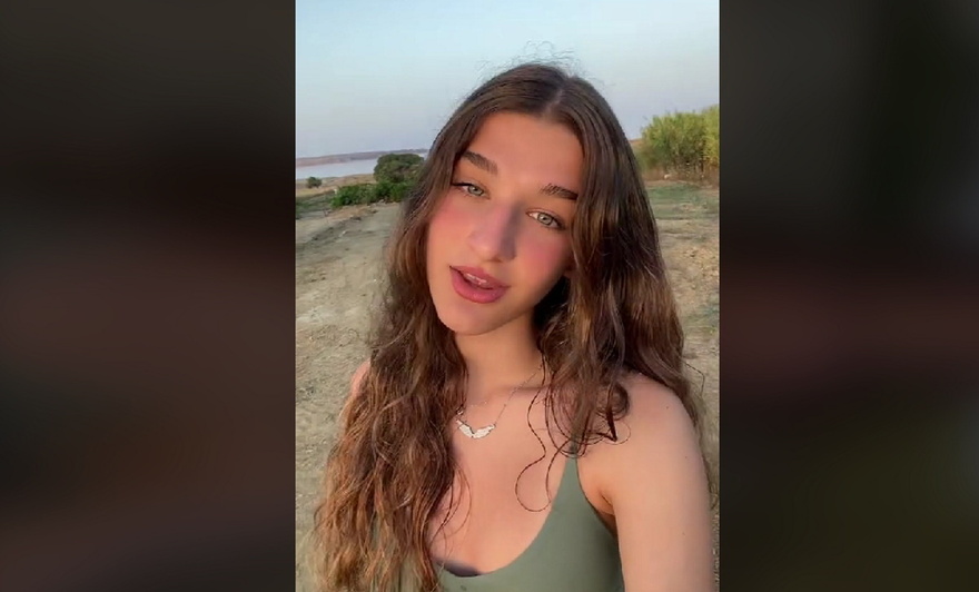 Ταλαντούχα όπως ο μπαμπάς και πανέμορφη όπως η μαμά: Η Αναστασία Ρουβά πήρε τα καλύτερα από τους γονείς της