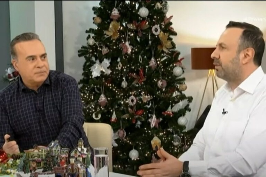 Συγκινεί ο Τάσος Τρύφωνος: Βούτηξα στο λιμάνι των Χανίων για να σώσω ένα γατάκι