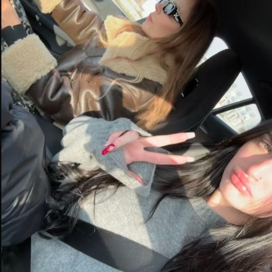 Σαν δυο κολλητές: Η 16χρονη κόρη της Ιωάννα Λίλη και του Ζαγοράκη πήρε την ομορφιά της μαμάς & έγινε κλώνος του μπαμπά της