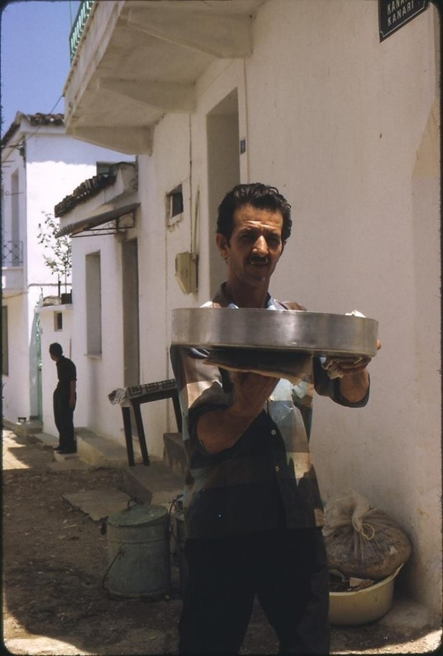 Το ταψί στο φούρνο: Μια κυριακάτικη αγαπημένη συνήθεια που χάθηκε μέσα στα χρόνια