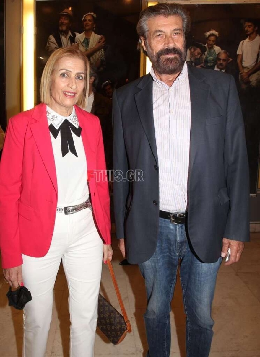 Νίκος Βερλέκης: Η διαχρονική γοητεία του μέχρι σήμερα, η δουλειά στα χωράφια και ο κεραυνοβόλος έρωτας με την σύζυγό του