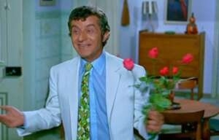 Αλέκος Τζανετάκος: Τα φτωχικά χρόνια, η απέχθειά του για τον κόσμο του θεάματος και το ξύλο από τον Κωνσταντάρα