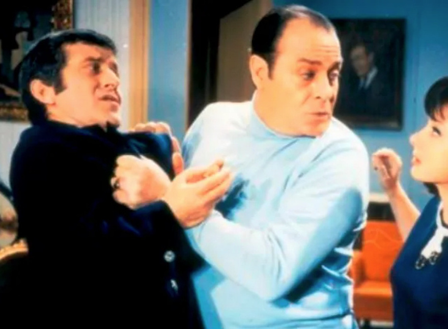 Αλέκος Τζανετάκος: Τα φτωχικά χρόνια, η απέχθειά του για τον κόσμο του θεάματος και το ξύλο από τον Κωνσταντάρα