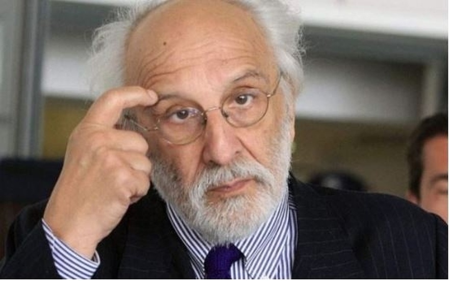 Λυκουρέζος: «Ο τέως βασιλιάς Κωνσταντίνος πληγώθηκε από την αφαίρεση της ελληνικής ιθαγένειας»