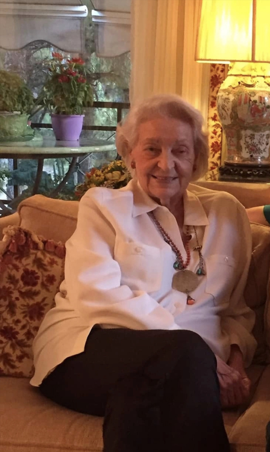 Ούτε η Σαπουντζάκη ούτε η Μάρω Κοντού, Αυτή είναι η γηραιότερη Ελληνίδα ηθοποιός που ζει ακόμα – Δείτε πώς είναι στα 103 της χρόνια