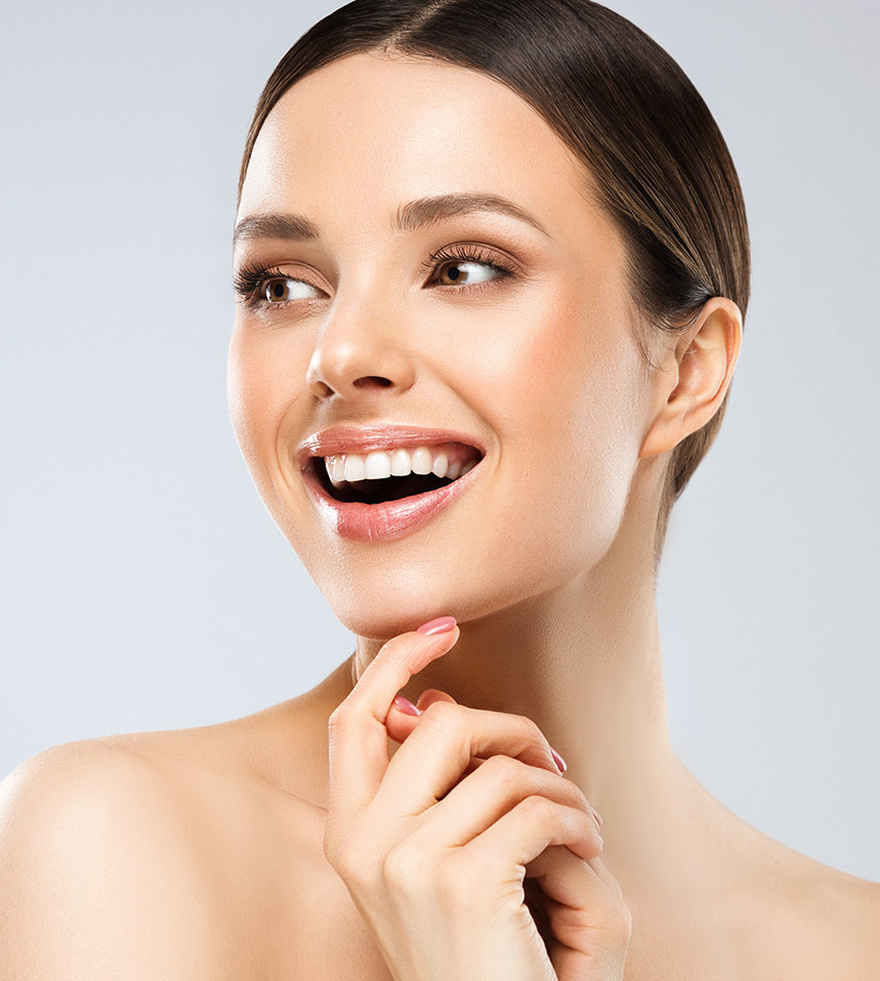 6 τάσεις ομορφιάς για αυτό το φθινόπωρο: Τι αξίζει να δοκιμάσετε στα μαλλιά, τα νύχια και το δέρμα σας