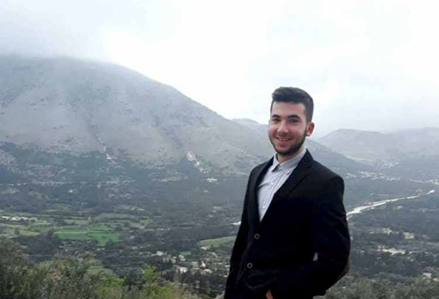 Πέρασε στην Ιατρική με 19.376 μόρια: Ο Ευαγγελινός έχει 7 αδέρφια και ζει σε χωριό με 60 κάτοικους